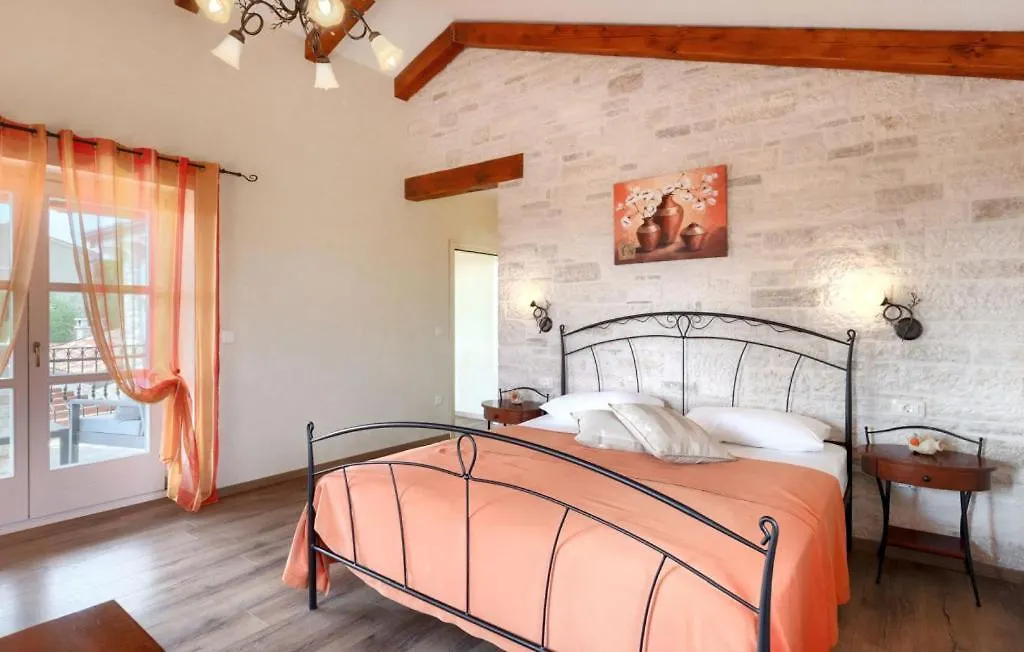 Beautiful Villa Mara With Pool In Sv Lovrec Vosteni 0*,