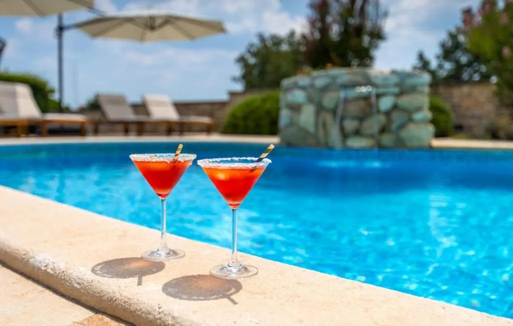 Beautiful Villa Mara With Pool In Sv Lovrec Vosteni